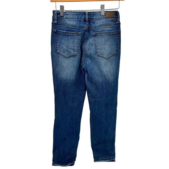 Judy Blue Jeans Womens 28 (28x26 ACTUAL) Relaxed Fit Distressed Denim Stretch - Picture 3 of 10